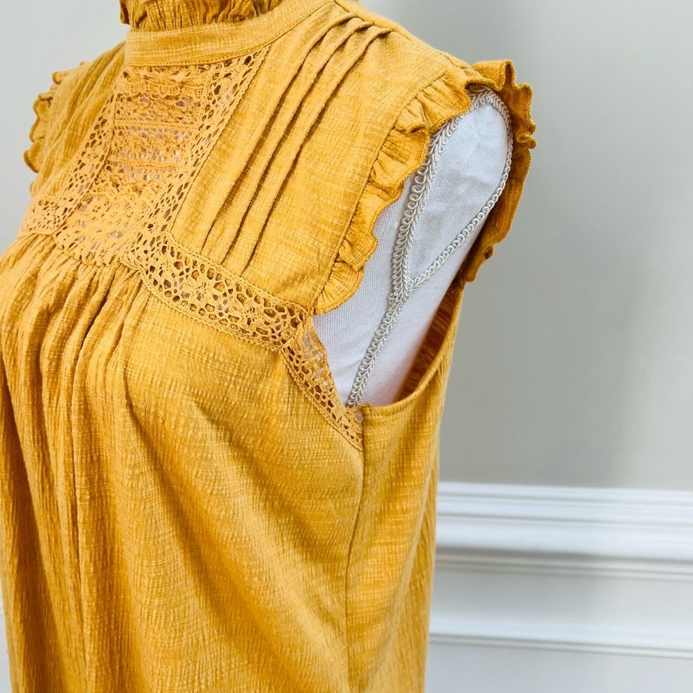 Cable & Gauge Women's Sleeveless Gold Yellow Top Size L - Picture 4 of 11